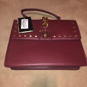 NWT RTL 149 Wine - Badgley Mischka